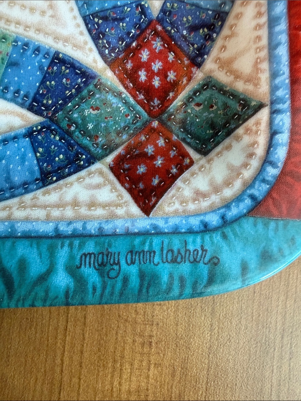 The Bradford Exchange “The Wedding Ring” Quilt Inspired Decorative Plate - Picture 4 of 4